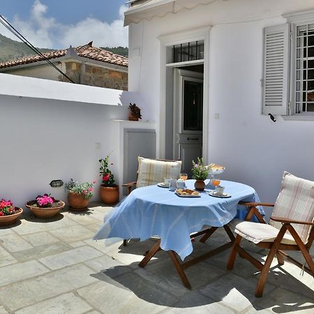 Feel At Home - Family House In Hydra Exteriör bild