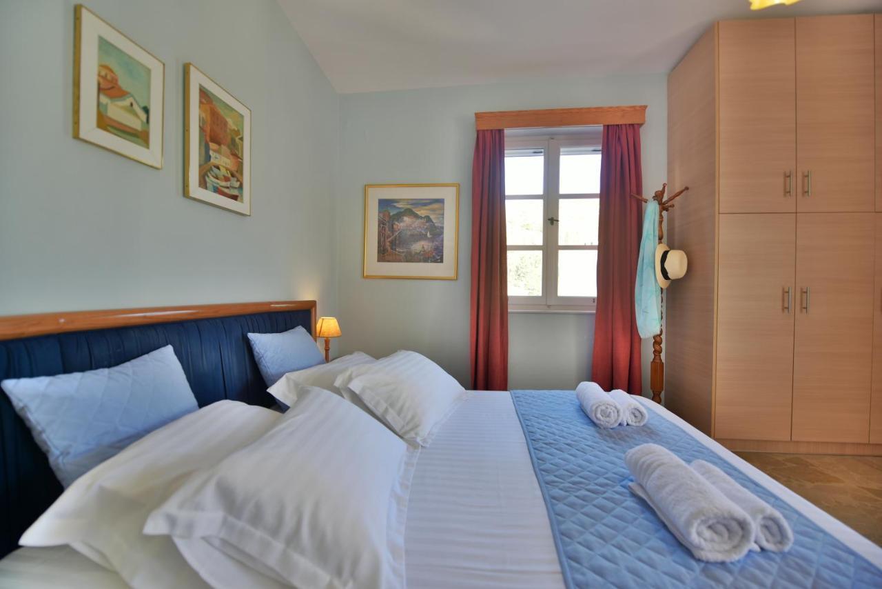 Feel At Home - Family House In Hydra Exteriör bild